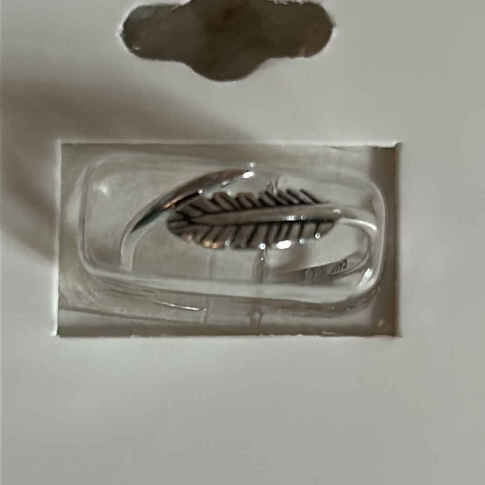 New Sterling Antiqued Silver Boho Feather Summer Style Adjustable Toe Ring - Picture 3 of 5